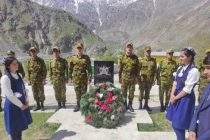 В Таджикистане почтили память воинов-казахстанцев, погибших на таджико-афганской границе