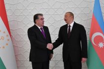 СЕГОДНЯ В АЗЕРБАЙДЖАНЕ ОТМЕЧАЮТ 104-ЛЕТИЕ НЕЗАВИСИМОСТИ. А завтра исполнится  ровно 30 лет установлению дипломатических отношений между Таджикистаном и Азербайджаном