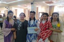 Таджикская студентка стала победительницей конкурса «Неделя моды в Ферганской долине»