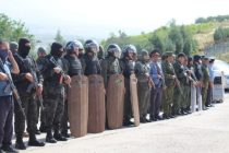 В Вахдате прошли тактические учения по отражению внезапных нападений организованных преступных групп