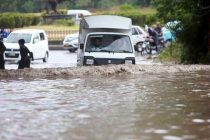 Число жертв дождей и наводнений в Пакистане достигло 312 человек