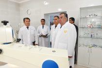 Глава государства Эмомали Рахмон открыл дополнительное здание центральной больницы в Канибадаме