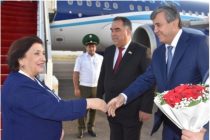 Глава верхней палаты Парламента Азербайджана прибыла в Душанбе
