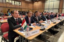 СОВМЕСТНЫЕ ДЕЙСТВИЯ ПРОТИВ ГЛОБАЛЬНЫХ УГРОЗ. Делегация Таджикистана участвует в конференции во Франции