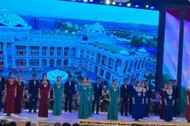 В Хатлонской области торжественно отпраздновали 30-летие 16-й сессии Верховного Совета Республики Таджикистан и День Президента