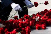 ИХ БУДУТ ПОМНИТЬ ВСЕГДА. Парламент Таджикистана принял закон в целях увековечения памяти защитников Родины