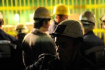 Пять человек погибли при выбросе газа на шахте в Казахстане