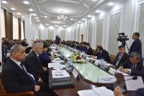 В Маджлиси милли Маджлиси Оли Республики Таджикистан состоялось парламентское обсуждение