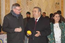 Губернатор Омской области России посетил фестиваль лимона в Бохтаре