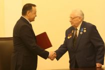Заместитель Председателя Координационного совета по вопросам семеноводства СНГ Иван Кузьмин награжден Почетной грамотой Республики Таджикистан