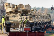 Reuters: США массово переправляют танки в Восточную Европу