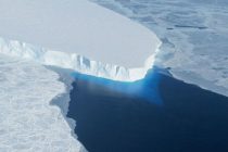 ИЗМЕНЕНИЕ КЛИМАТА. Ученые заявили об ускорении таяния ледника «Судного дня»