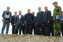 Премьер-министр Таджикистана Кохир Расулзода в Кулябе и Восейском районе ознакомился с состоянием насосных станций и ходом берегоукрепительных работ