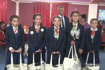 Воспитанникам Пришкольного интерната №26 в Рошткале вручены подарки Президента Таджикистана