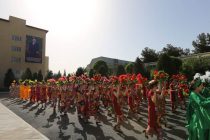 ГОРДИМСЯ СТОЛИЦЕЙ ТАДЖИКИСТАНА! В Душанбе состоялась праздничное мирное шествие Национального университета