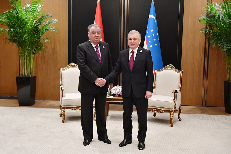 Президент Республики Таджикистан встретился с Президентом Республики Узбекистан