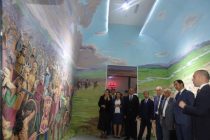 В Национальном музее Таджикистана открыли копию памятника «Тахти сангин»
