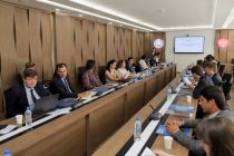 В Душанбе обсудили актуальные проблемы современности с точки зрения молодёжи