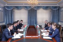 В Душанбе состоялись политические консультации между Таджикистаном и Францией