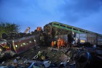 Число погибших в результате железнодорожной катастрофы в индийском штате Одиша возросло до 291 человека
