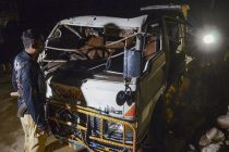 6 человек погибли, около 20 получили травмы в результате падения автобуса в канаву на севере Пакистана