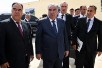 Глава государства Эмомали Рахмон ознакомился с разведением чистокровных и мясных пород крупных домашних животных ООО «Некбахт» в Матчинском районе