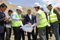 Премьер-министр страны Кохир Расулзода в Рошткалинском районе ознакомился с ходом строительных работ на гидроэлектростанции «Себзор»