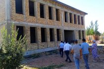 В Турсунзаде продолжаются строительные и восстановительные работы