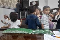 Тысячам сирот и нуждающихся детей Раштского района вручены бесплатные свидетельства о рождении