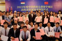 В Душанбе стипендиатам торжественно вручили Стипендии правительства Китая
