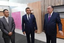 Глава государства Эмомали Рахмон в Хороге сдал в эксплуатацию предприятие по производству мебели