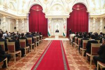 Сегодня Президент Республики Таджикистан Эмомали Рахмон в честь празднования 32-летия Государственной независимости вручил представителям различных профессий государственные награды и премии, присвоил звания