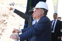 Президент Республики Таджикистан Эмомали Рахмон ознакомился с ходом строительных работ с контрольной площадки над «Технологическим зданием» гидроэлектростанции «Рогун»