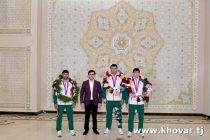 Фоторепортаж НИАТ «Ховар» о встрече победителей Азиатских игр Ханчжоу-2022 в Международном аэропорту Душанбе