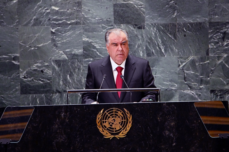 Президент Республики Таджикистан Эмомали Рахмон принял участие в общих дебатах 78-й сессии Генассамблеи ООН