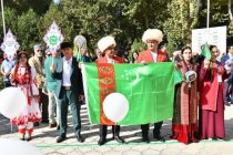 Спектаклем «Вечные легенды» туркменских актёров открылся международный фестиваль «Чодари хаёл»
