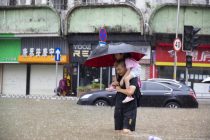 В Китае продолжает действовать «жёлтая» тревога в связи с тайфуном «Коину»