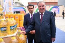 Глава государства Эмомали Рахмон в Душанбе открыл маслобойное предприятие ООО «Файзи баракат»