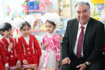 Глава государства Эмомали Рахмон в Бободжон Гафуровском районе сдал в эксплуатацию детский сад «Ситорахои дурахшон»