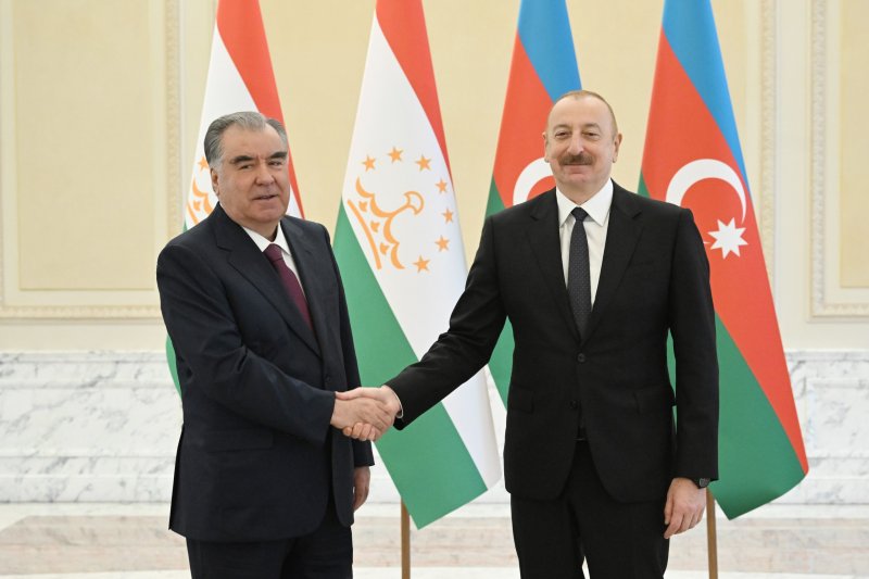 Встреча Президента Республики Таджикистан Эмомали Рахмона с Президентом Азербайджанской Республики Ильхамом Алиевым