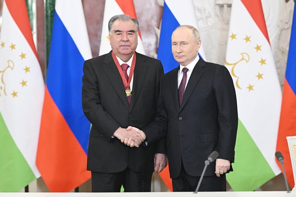 Церемония награждения государственной наградой Российской Федерации — орденом «За заслуги перед Отечеством»