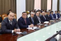 В Исполнительном органе государственной власти города Душанбе состоялась конференция в честь Дня Государственного флага