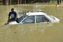 В Малайзии более 6,5 тысячи человек лишились жилья из-за наводнений