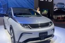 Китай может занять первое место по экспорту автомобилей в мире по итогам 2023 года