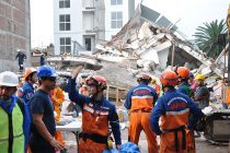 Более 19 тысяч японцев остаются в центрах эвакуации спустя две недели после землетрясений