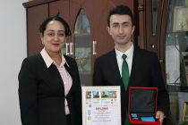 Магистрант Академии государственного управления Таджикистана на международной литературной олимпиаде в Казахстане получил Гран-при и золотую медаль