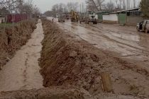 В ряде районов Таджикистана сошли сели, подтоплены дороги и жилые дома, домохозяйства временно эвакуированы в безопасные места