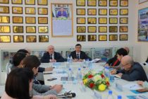 В Таджикском государственном университете права, бизнеса и политики более 20 студентов освободили от уплаты за учёбу