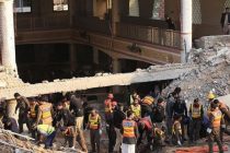 Девять человек погибли при обрушении здания на востоке Пакистана