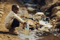 Доклад ООН: 2,2 миллиарда человек все еще живут без доступа к чистой питьевой воде